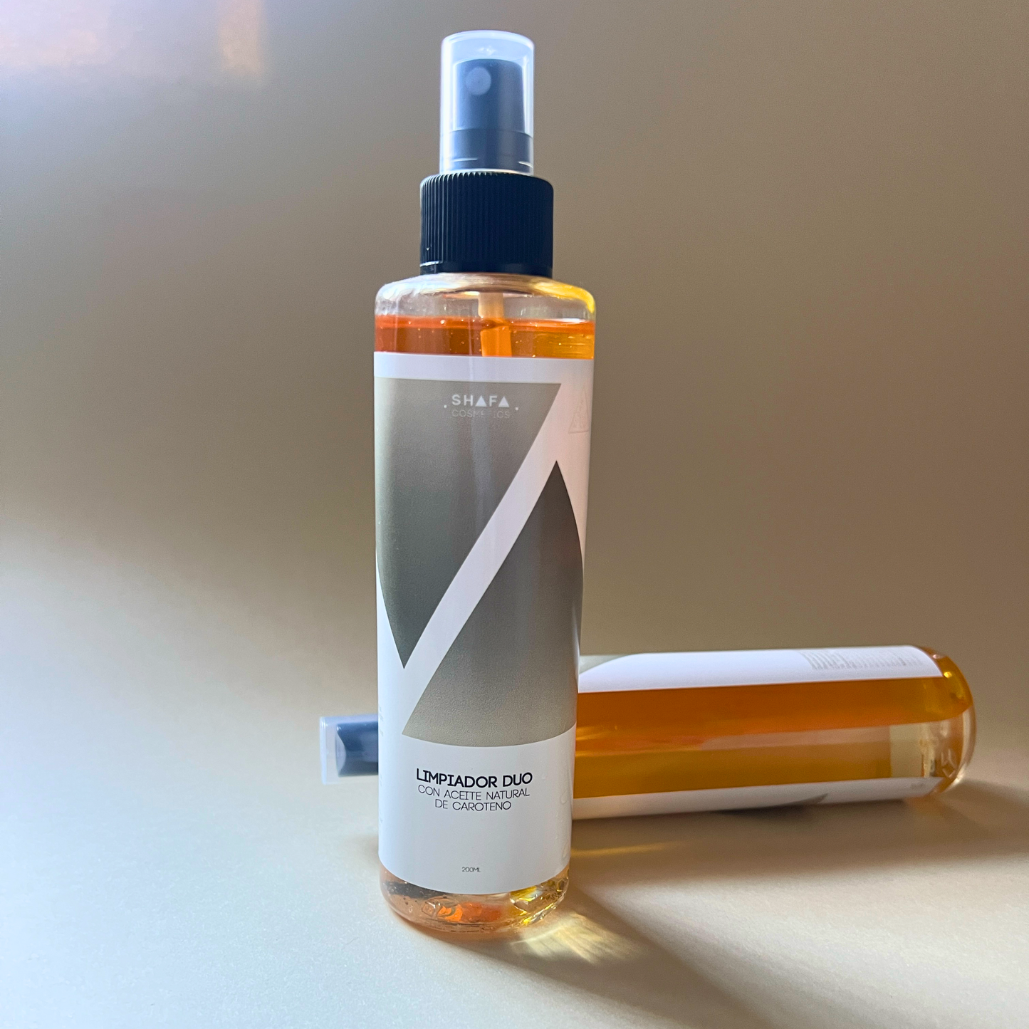 2 botes de limpiador dúo con aceite natural de caroteno de shafa cosmetics